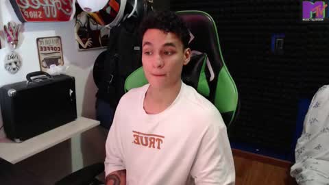 Call me Angel please online show from November 26, 2025, 1:39 am