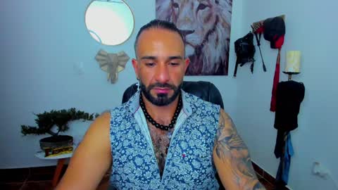 mr_maik22 online show from January 12, 2025, 3:49 am