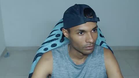 Snapshot of mr_max__ chatting on November 25, 2025, 5:24 pm Max online show from November 25, 2025, 5:24 pm