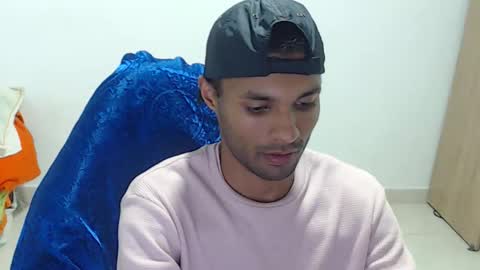 Snapshot of mr_max__ chatting on February 20, 2026, 1:02 am Max online show from February 20, 2026, 1:02 am