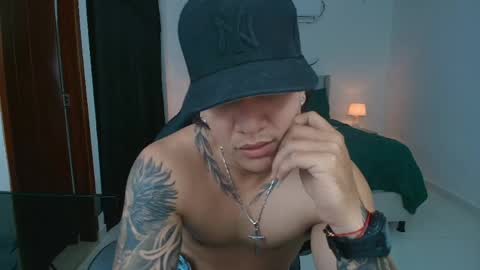 mr_maximo online show from June 5, 2026, 6:52 am