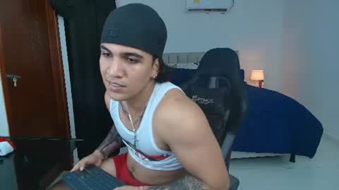 mr_maximo online show from June 10, 2026, 3:39 am