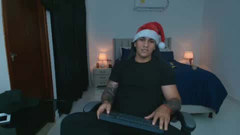 mr_maximo online show from June 11, 2026, 2:22 am