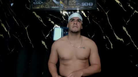 mr_maximo online show from June 15, 2026, 5:09 am