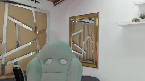 Snapshot of mr_mikee_ chatting on February 21, 2025, 3:01 am MIKEE online show from February 21, 2025, 3:01 am