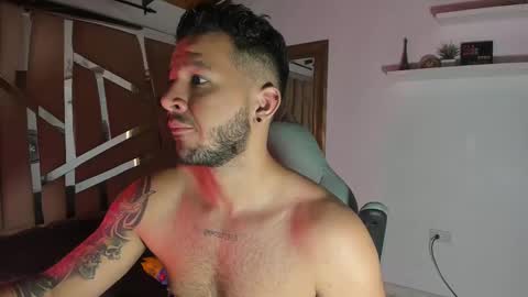Snapshot of mr_mikee_ chatting on March 2, 2025, 3:13 am MIKEE online show from March 2, 2025, 3:13 am