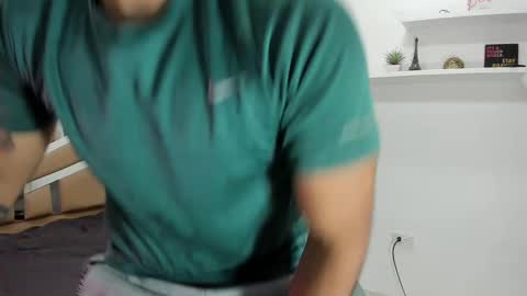 Snapshot of mr_mikee_ chatting on March 7, 2025, 3:08 am MIKEE online show from March 7, 2025, 3:08 am