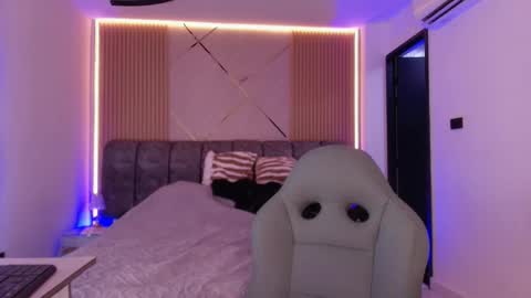 Snapshot of mr_mikee_ chatting on March 20, 2026, 3:11 am MIKEE online show from March 20, 2026, 3:11 am