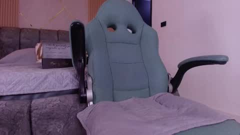 Snapshot of mr_mikee_ chatting on March 21, 2026, 4:06 am MIKEE online show from March 21, 2026, 4:06 am