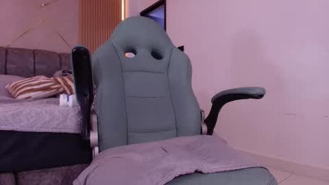 Snapshot of mr_mikee_ chatting on March 28, 2026, 4:12 am MIKEE online show from March 28, 2026, 4:12 am