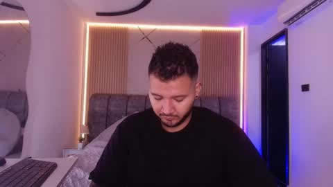 Snapshot of mr_mikee_ chatting on March 30, 2026, 3:07 am MIKEE online show from March 30, 2026, 3:07 am