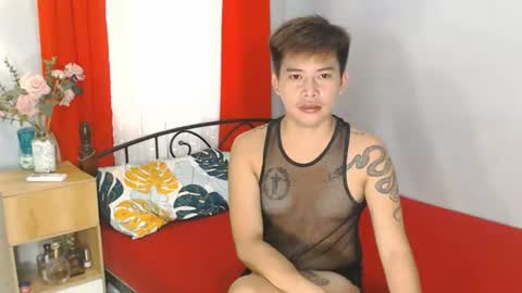 Snapshot of mr_squidcock chatting on July 1, 2026, 6:37 am KYLE online show from July 1, 2026, 6:37 am