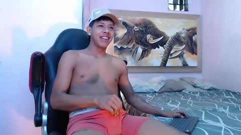 mr_stiven_ online show from February 20, 2025, 2:18 am