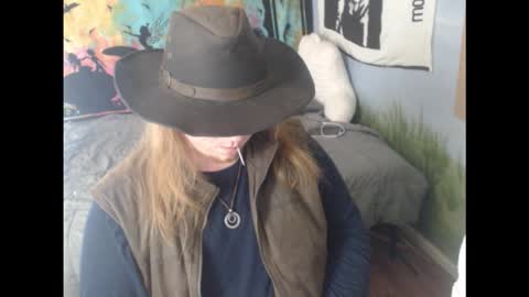 mr_strawberry online show from January 6, 2026, 5:05 pm