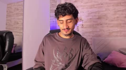 MR online show from February 4, 2026, 3:23 am