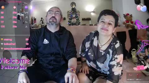 Snapshot of mrandmrsswetness84 chatting on December 4, 2024, 6:17 pm MrAndMrsSwetness84 online show from December 4, 2024, 6:17 pm