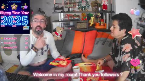 Snapshot of mrandmrsswetness84 chatting on January 8, 2025, 10:48 am MrAndMrsSwetness84 online show from January 8, 2025, 10:48 am