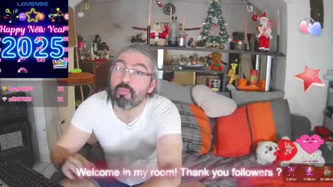 Snapshot of mrandmrsswetness84 chatting on January 12, 2025, 1:58 pm MrAndMrsSwetness84 online show from January 12, 2025, 1:58 pm