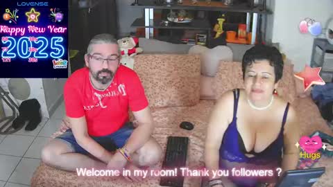 Snapshot of mrandmrsswetness84 chatting on January 15, 2025, 4:32 pm MrAndMrsSwetness84 online show from January 15, 2025, 4:32 pm
