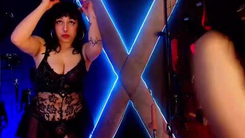 mranii_queen_bdsm_ online show from November 20, 2025, 3:18 am