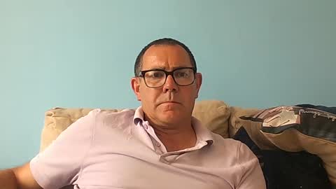 Mrcaruso online show from April 21, 2026, 4:23 pm