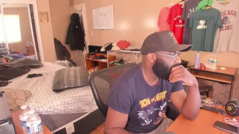 Snapshot of mrchuckdailyxxx chatting on October 23, 2025, 2:38 pm Chuck Daily online show from October 23, 2025, 2:38 pm