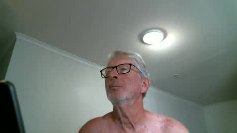 mrcreek1531 online show from June 14, 2026, 2:09 am