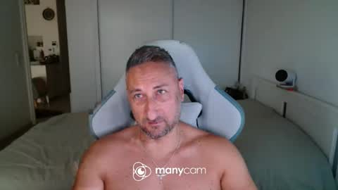 mrdr000 online show from June 25, 2026, 5:34 am