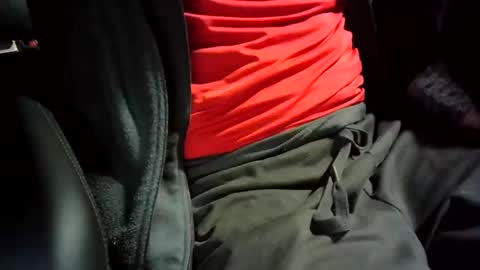 IwantU2WatchME online show from October 3, 2025, 6:10 am