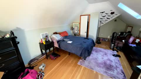 mrfanceypants online show from September 23, 2025, 8:01 pm