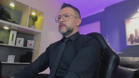 MrFrank. online show from December 18, 2025, 11:38 am