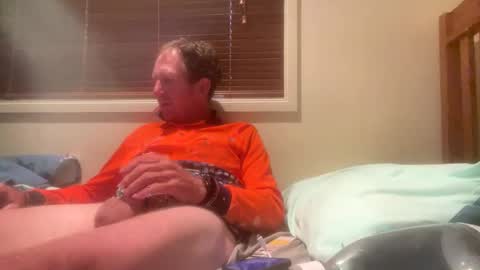 Snapshot of mrgray11xxx chatting on February 26, 2025, 7:27 pm mrgray11xxx aussie online show from February 26, 2025, 7:27 pm