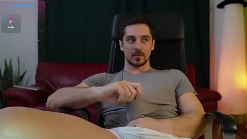 juan luis online show from March 1, 2025, 7:15 pm