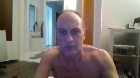 Nikola online show from March 12, 2025, 10:39 pm