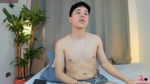Snapshot of mrhot_night chatting on May 12, 2026, 11:18 am Bastian online show from May 12, 2026, 11:18 am