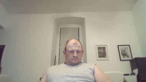 Snapshot of mrhotsex69 chatting on April 18, 2026, 12:36 am mrhotsex69 online show from April 18, 2026, 12:36 am