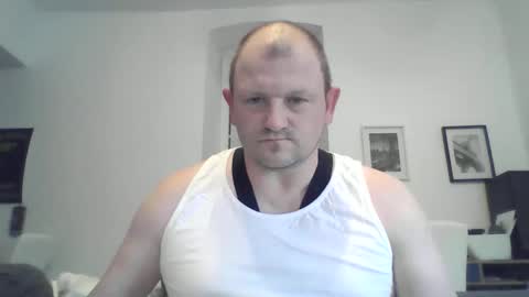 Snapshot of mrhotsex69 chatting on April 20, 2026, 11:17 pm mrhotsex69 online show from April 20, 2026, 11:17 pm