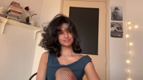 mriea_ online show from February 16, 2026, 4:41 am