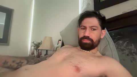 mrjohnnycock online show from May 18, 2026, 12:44 pm