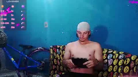 Snapshot of mrkingsaintx chatting on June 15, 2026, 9:11 am DEIVI online show from June 15, 2026, 9:11 am