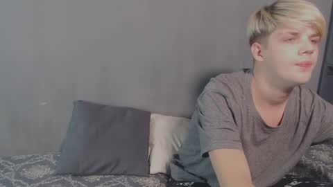 mr leo online show from December 12, 2024, 9:04 pm
