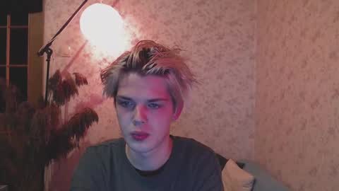 mr leo online show from February 26, 2025, 6:32 pm