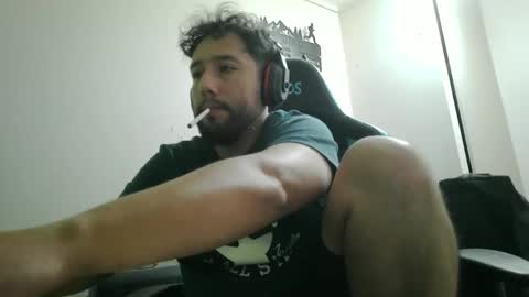 Snapshot of mrlilnice chatting on April 4, 2026, 5:27 am mrlilnice online show from April 4, 2026, 5:27 am