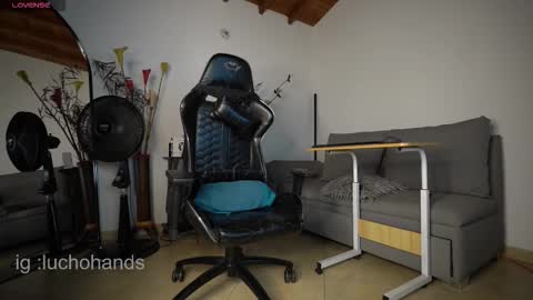 Snapshot of mrlouiss chatting on October 2, 2025, 11:06 am Luis Instagram online show from October 2, 2025, 11:06 am