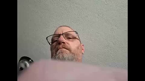 mrnmrsfucks4u online show from May 9, 2026, 5:18 pm
