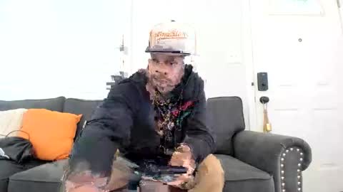 mromg007 online show from May 13, 2026, 1:52 pm