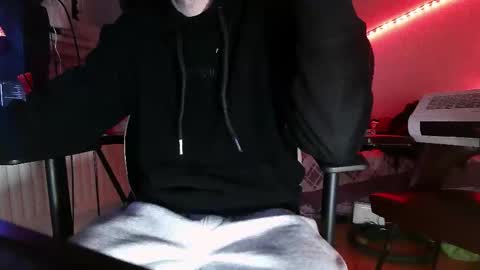 MrRogue online show from November 17, 2025, 5:30 pm