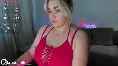 Snapshot of mrs_kitty69 chatting on October 12, 2025, 9:08 am mrs kitty69 online show from October 12, 2025, 9:08 am