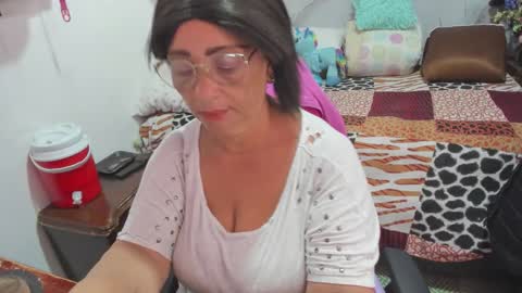 Snapshot of mrs_mommy chatting on February 28, 2026, 6:53 pm mrs_mommy online show from February 28, 2026, 6:53 pm