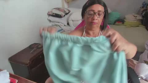 Snapshot of mrs_mommy chatting on March 20, 2026, 7:19 pm mrs_mommy online show from March 20, 2026, 7:19 pm